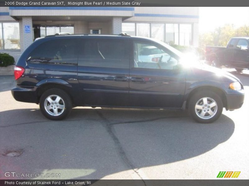 Midnight Blue Pearl / Medium Slate Gray 2006 Dodge Grand Caravan SXT
