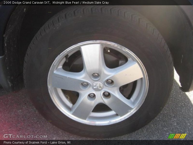 Midnight Blue Pearl / Medium Slate Gray 2006 Dodge Grand Caravan SXT