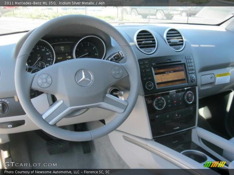 Dashboard of 2011 ML 350