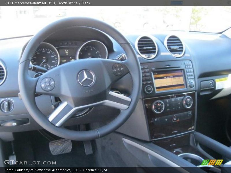Arctic White / Black 2011 Mercedes-Benz ML 350