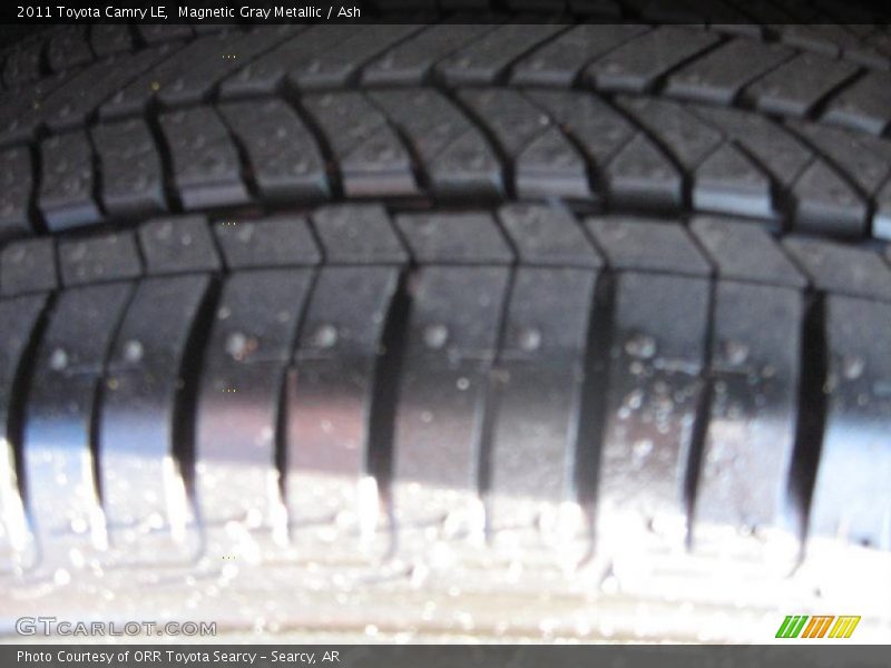 Magnetic Gray Metallic / Ash 2011 Toyota Camry LE