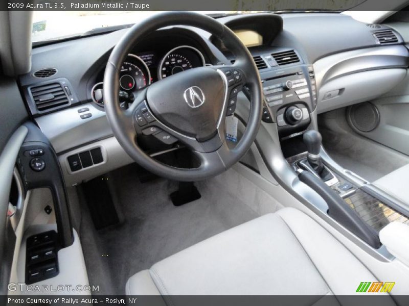 Dashboard of 2009 TL 3.5