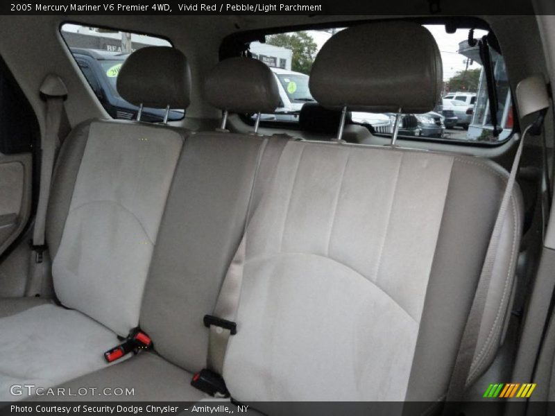  2005 Mariner V6 Premier 4WD Pebble/Light Parchment Interior