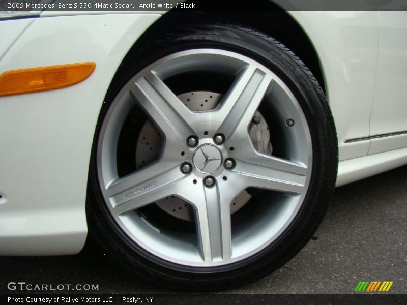 Arctic White / Black 2009 Mercedes-Benz S 550 4Matic Sedan