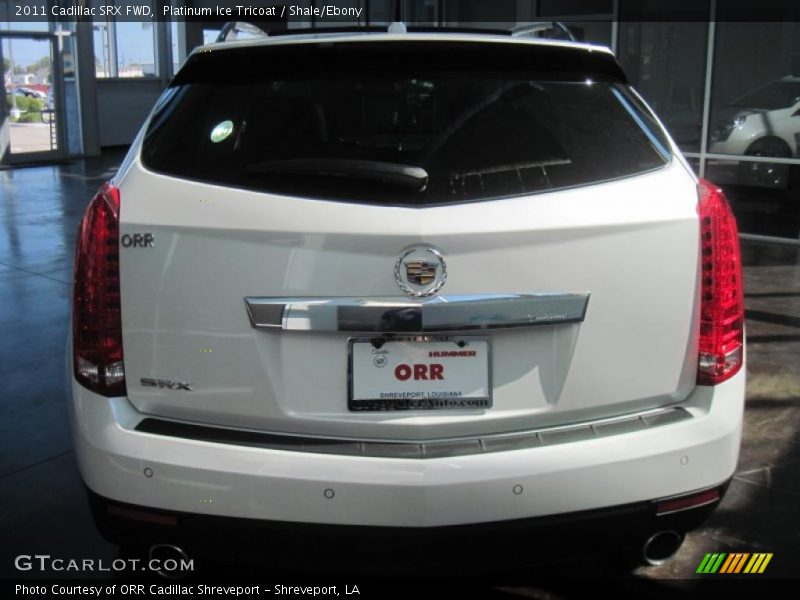 Platinum Ice Tricoat / Shale/Ebony 2011 Cadillac SRX FWD