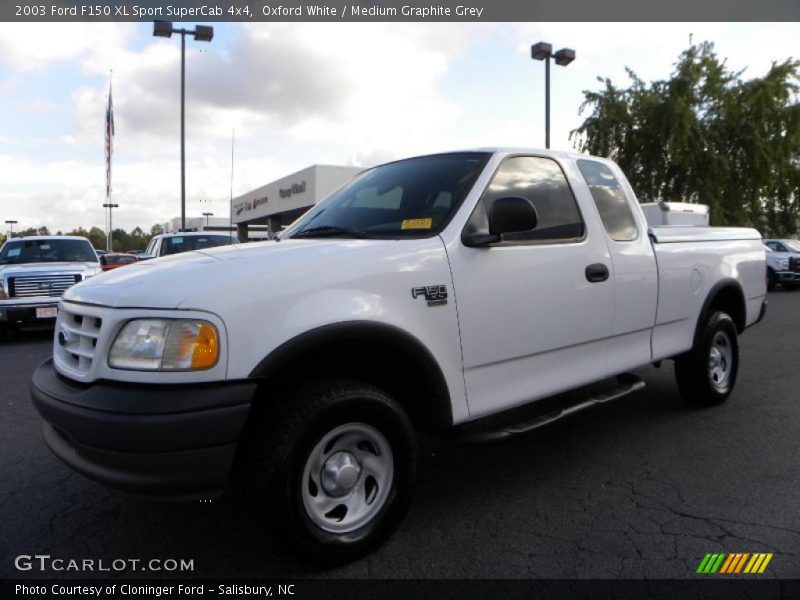 Oxford White / Medium Graphite Grey 2003 Ford F150 XL Sport SuperCab 4x4