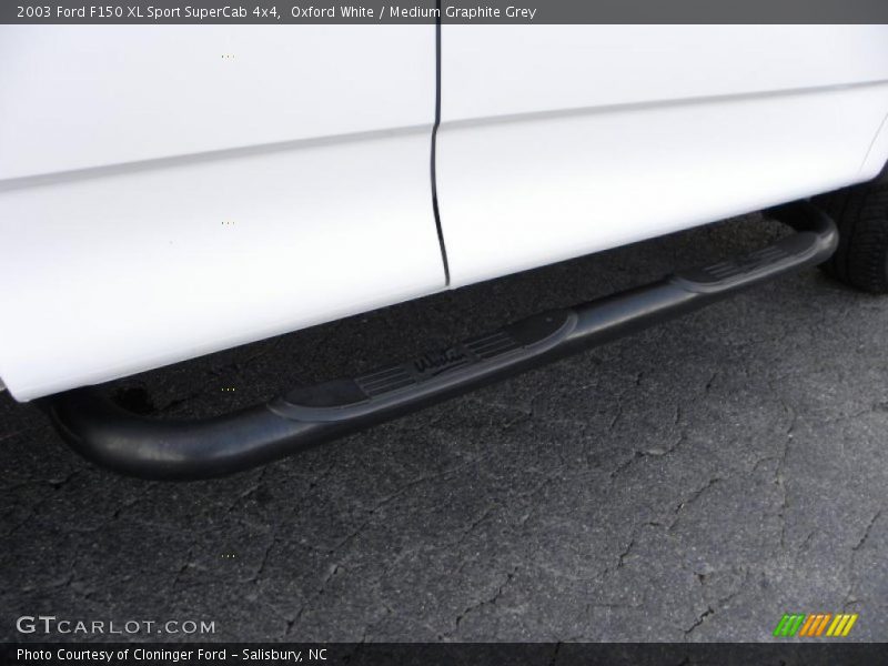 Oxford White / Medium Graphite Grey 2003 Ford F150 XL Sport SuperCab 4x4