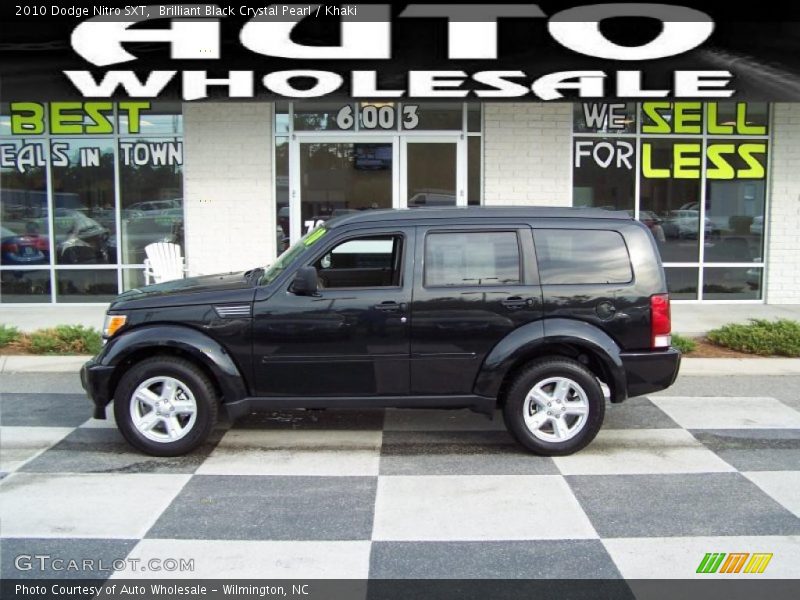 Brilliant Black Crystal Pearl / Khaki 2010 Dodge Nitro SXT