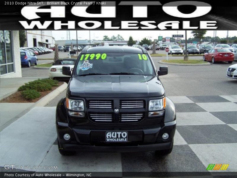 Brilliant Black Crystal Pearl / Khaki 2010 Dodge Nitro SXT