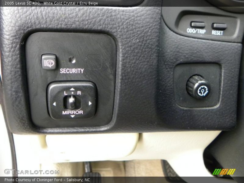 White Gold Crystal / Ecru Beige 2005 Lexus SC 430