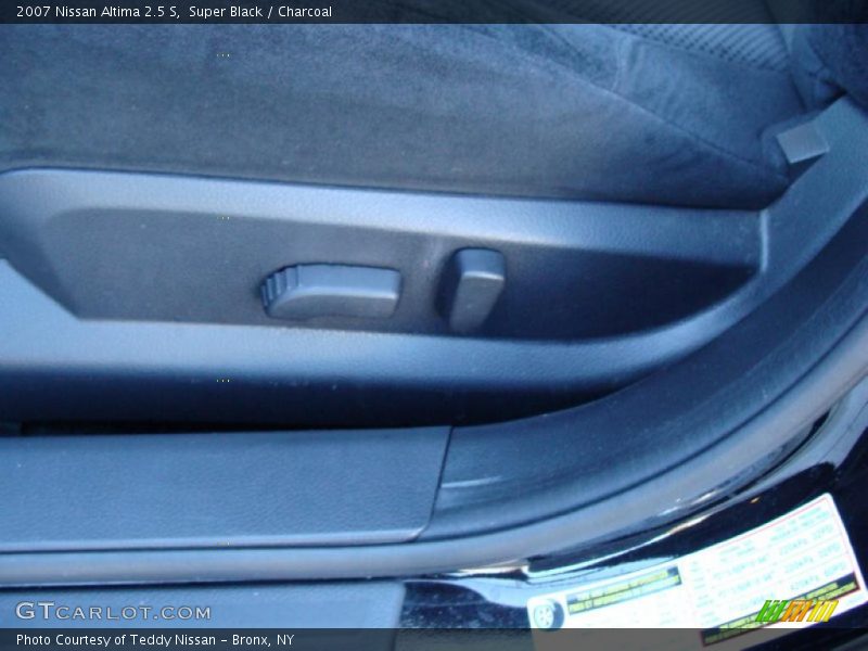 Super Black / Charcoal 2007 Nissan Altima 2.5 S