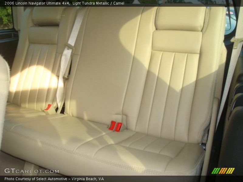 Light Tundra Metallic / Camel 2006 Lincoln Navigator Ultimate 4x4