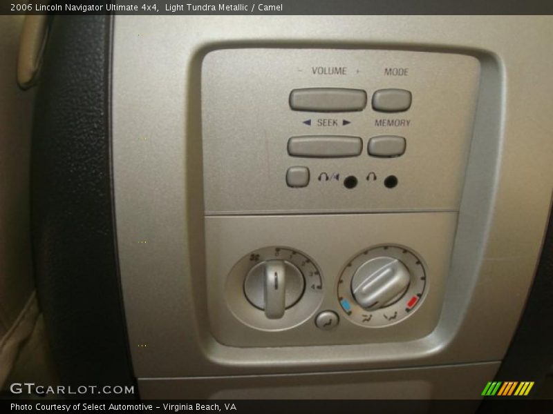 Controls of 2006 Navigator Ultimate 4x4