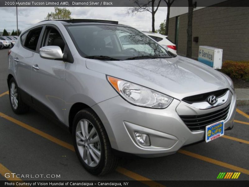 Front 3/4 View of 2010 Tucson Limited AWD