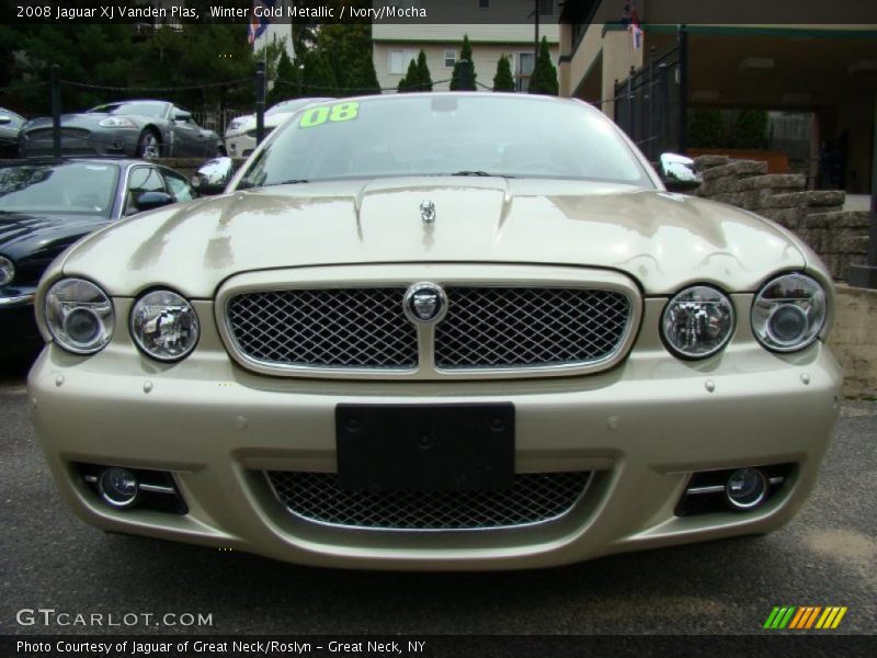 Winter Gold Metallic / Ivory/Mocha 2008 Jaguar XJ Vanden Plas