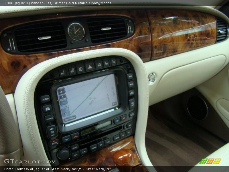 Controls of 2008 XJ Vanden Plas