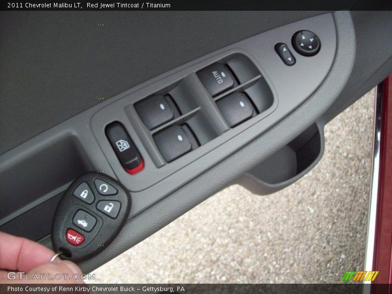 Controls of 2011 Malibu LT