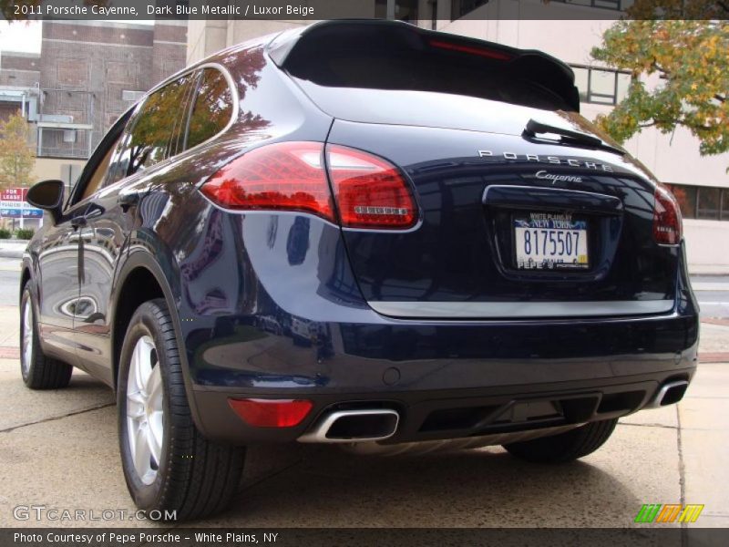 Dark Blue Metallic / Luxor Beige 2011 Porsche Cayenne