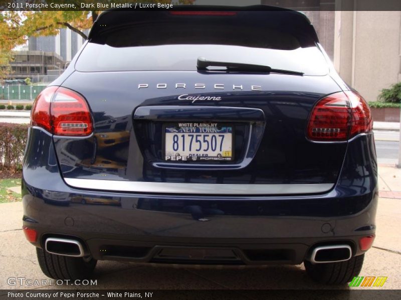 Dark Blue Metallic / Luxor Beige 2011 Porsche Cayenne