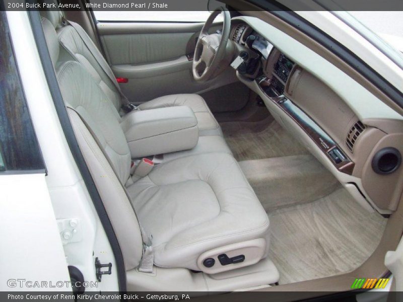  2004 Park Avenue  Shale Interior