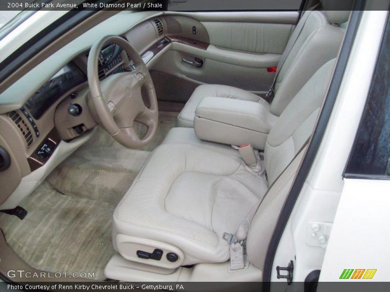 Shale Interior - 2004 Park Avenue  
