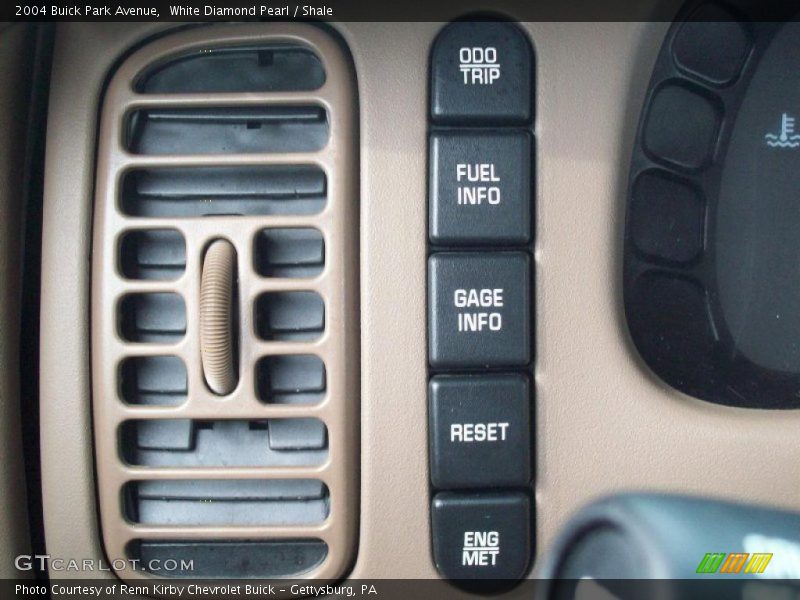 Controls of 2004 Park Avenue 