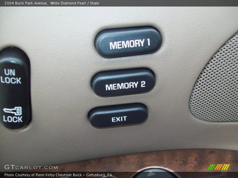 Controls of 2004 Park Avenue 