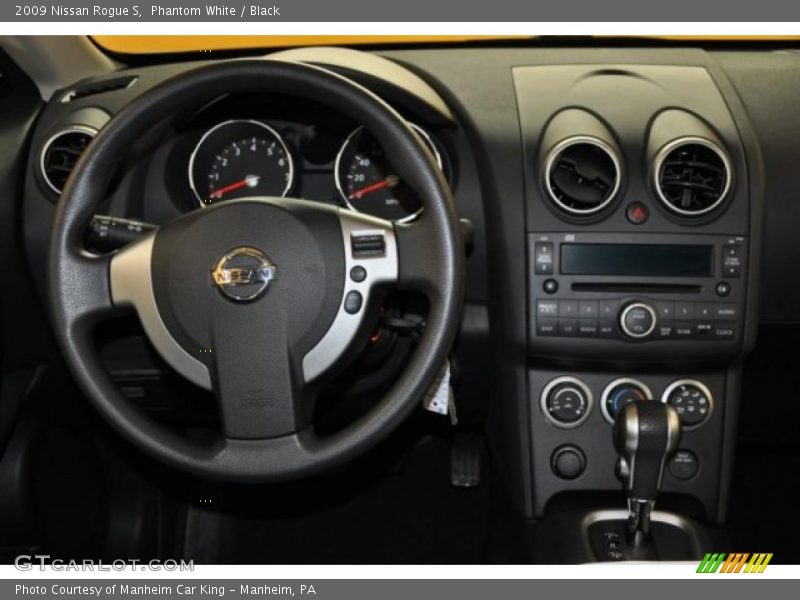 Phantom White / Black 2009 Nissan Rogue S