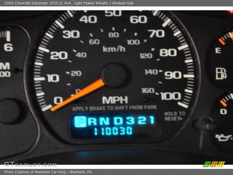 Light Pewter Metallic / Medium Oak 2000 Chevrolet Suburban 1500 LS 4x4