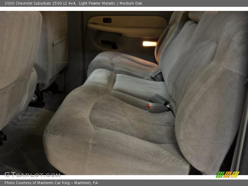 Light Pewter Metallic / Medium Oak 2000 Chevrolet Suburban 1500 LS 4x4