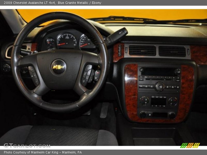 Blue Granite Metallic / Ebony 2009 Chevrolet Avalanche LT 4x4