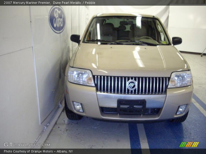 Dune Pearl Metallic / Pebble 2007 Mercury Mariner Premier