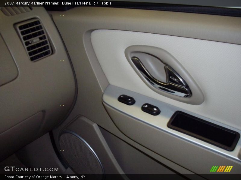 Dune Pearl Metallic / Pebble 2007 Mercury Mariner Premier