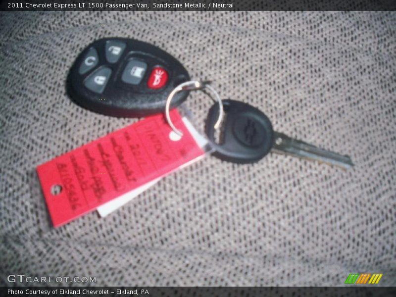 Sandstone Metallic / Neutral 2011 Chevrolet Express LT 1500 Passenger Van