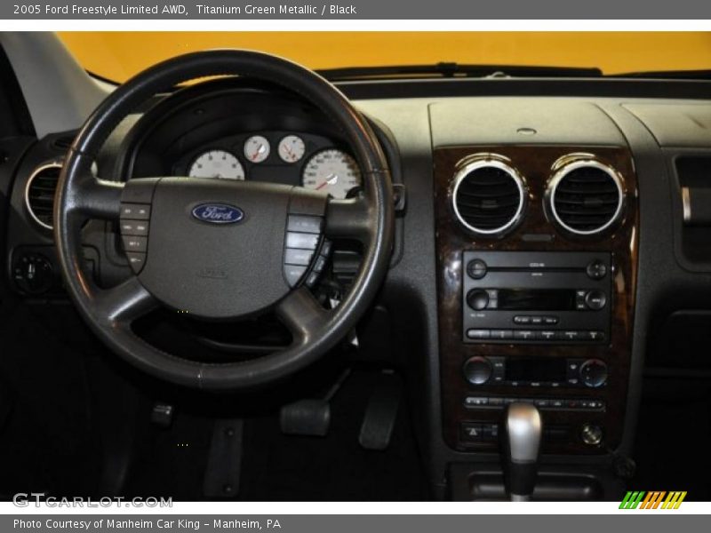 Titanium Green Metallic / Black 2005 Ford Freestyle Limited AWD