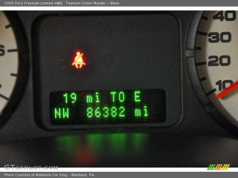 Titanium Green Metallic / Black 2005 Ford Freestyle Limited AWD