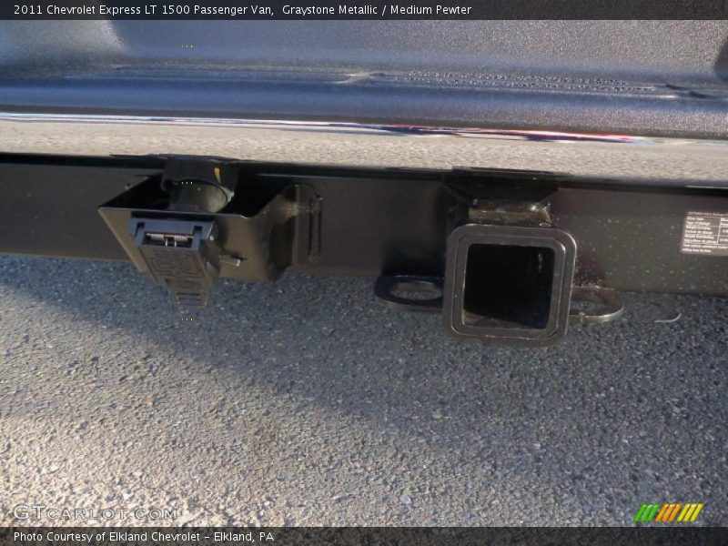 Graystone Metallic / Medium Pewter 2011 Chevrolet Express LT 1500 Passenger Van