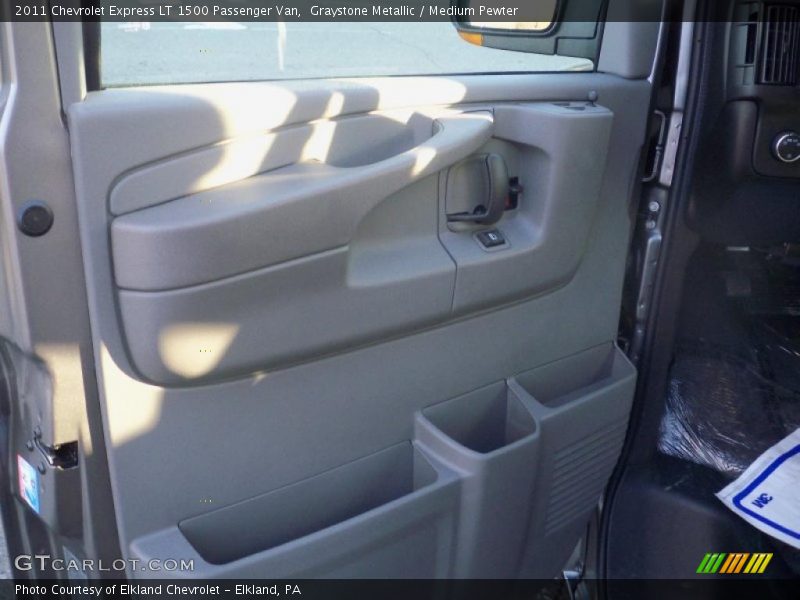 Graystone Metallic / Medium Pewter 2011 Chevrolet Express LT 1500 Passenger Van