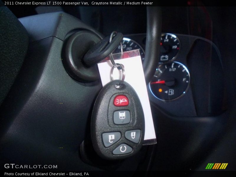 Graystone Metallic / Medium Pewter 2011 Chevrolet Express LT 1500 Passenger Van