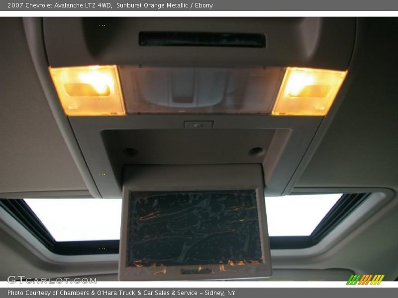 Sunburst Orange Metallic / Ebony 2007 Chevrolet Avalanche LTZ 4WD