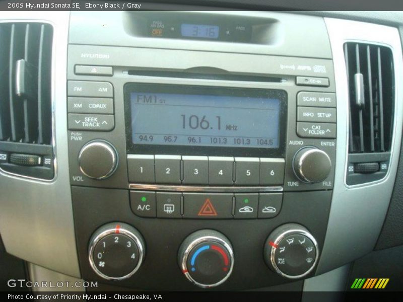 Ebony Black / Gray 2009 Hyundai Sonata SE