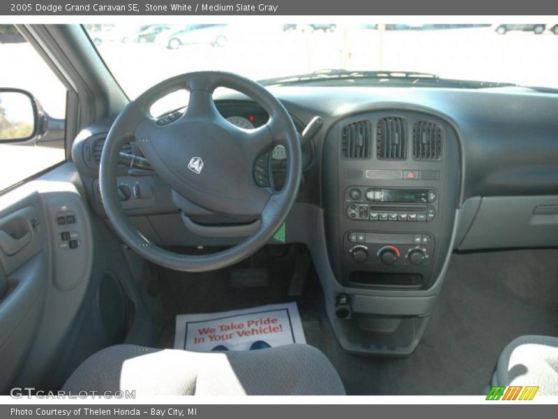 Stone White / Medium Slate Gray 2005 Dodge Grand Caravan SE