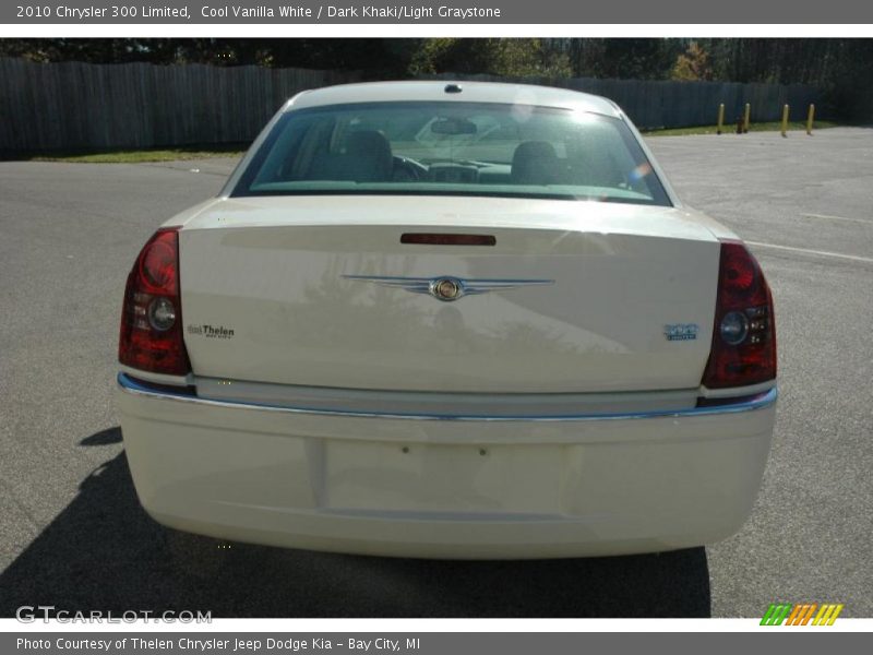 Cool Vanilla White / Dark Khaki/Light Graystone 2010 Chrysler 300 Limited