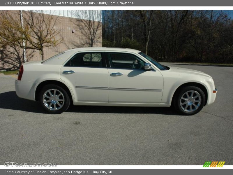 Cool Vanilla White / Dark Khaki/Light Graystone 2010 Chrysler 300 Limited