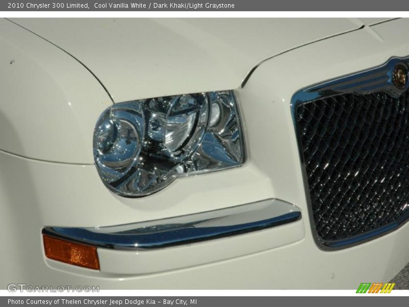 Cool Vanilla White / Dark Khaki/Light Graystone 2010 Chrysler 300 Limited