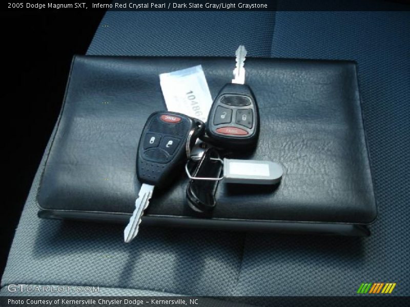 Inferno Red Crystal Pearl / Dark Slate Gray/Light Graystone 2005 Dodge Magnum SXT