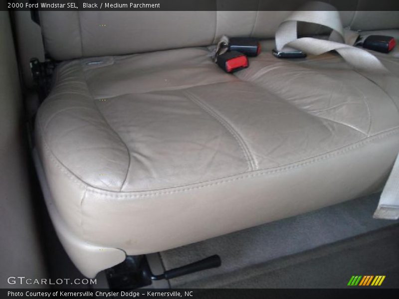 Black / Medium Parchment 2000 Ford Windstar SEL