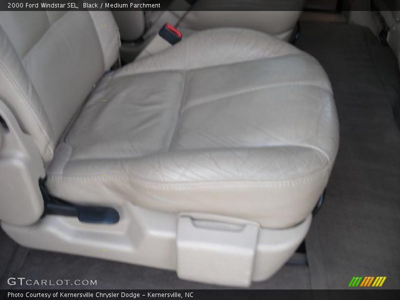 Black / Medium Parchment 2000 Ford Windstar SEL