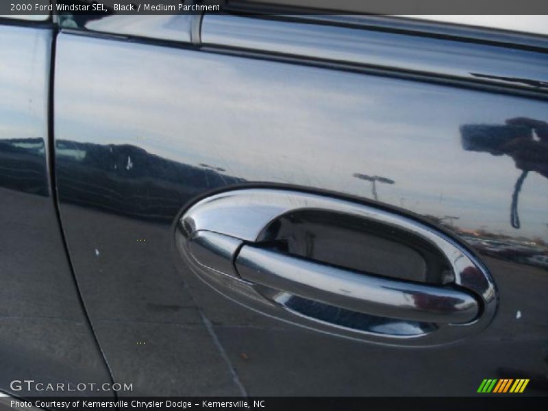 Black / Medium Parchment 2000 Ford Windstar SEL
