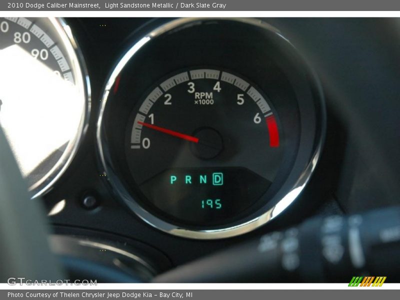 Light Sandstone Metallic / Dark Slate Gray 2010 Dodge Caliber Mainstreet